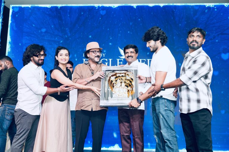 ʼಭುವನಂ ಗಗನಂʼ 25 ದಿನದ ಸಂಭ್ರಮದಲ್ಲಿ ಕ್ರೇಜಿಸ್ಟಾರ್‌ ರವಿಚಂದ್ರನ್‌ ಭಾಗಿ