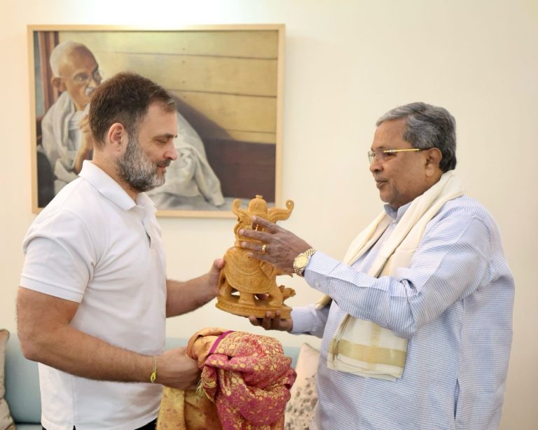 ದೆಹಲಿಯಲ್ಲಿ ರಾಹುಲ್ ಗಾಂಧಿ ಭೇಟಿ ಮಾಡಿದ ಸಿಎಂ ಸಿದ್ದರಾಮಯ್ಯ