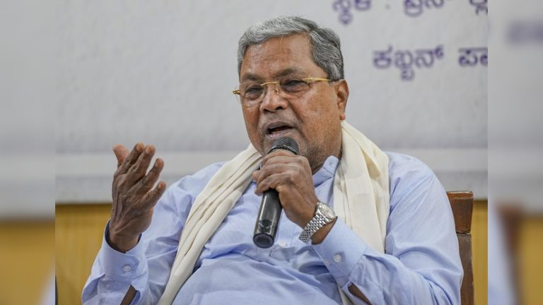 ಪೌರ ಕಾರ್ಮಿಕರ ಸೇವೆ ಕಾಯಂ ಮಾಡಲಾಗುವುದು: ಮುಖ್ಯಮಂತ್ರಿ ಸಿದ್ದರಾಮಯ್ಯ ಮಹತ್ವದ ಘೋಷಣೆ