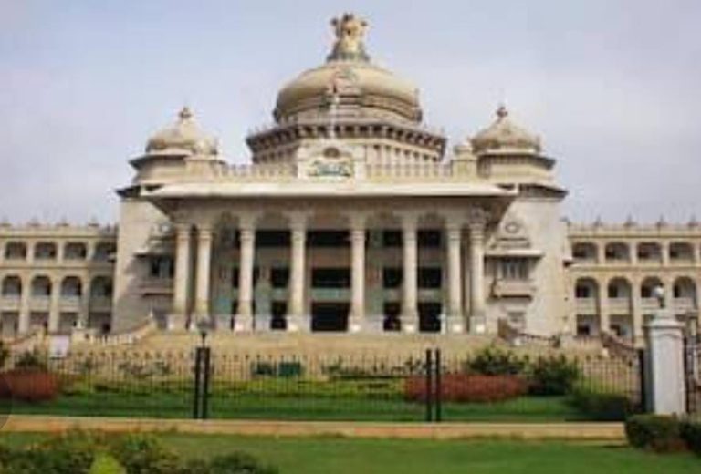 ವಿಧಾನಸೌಧ ಒಳಗೆ ಹೋಗ್ಬೇಕಾ? – ಹಾಗಿದ್ರೆ ಇನ್ಮುಂದೆ ದುಡ್ಡು ಕಟ್ಬೇಕು!