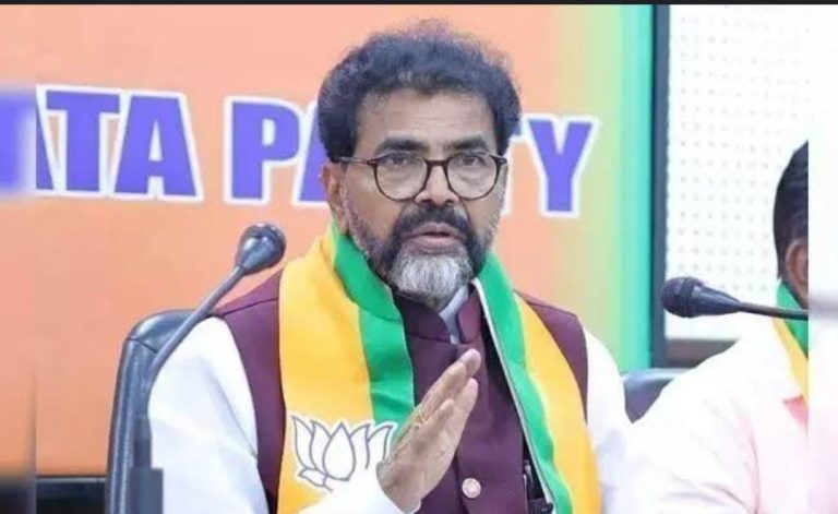 ಜಾತಿಗಣತಿ ವಿರುದ್ಧ ಸಿಡಿಮಿಡಿಗೊಂಡ ಬಿಜೆಪಿ ಮುಖಂಡ ಛಲವಾದಿ ನಾರಾಯಣಸ್ವಾಮಿ!