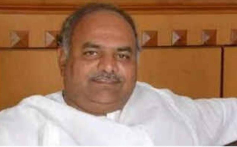 ನಾನು ರಾಜೀನಾಮೆ ಕೊಟ್ಟಿದ್ದೀನಿ, ಯತ್ನಾಳ್ ಕೊಡಬೇಕಷ್ಟೆ: ಶಿವಾನಂದ ಪಾಟೀಲ್!
