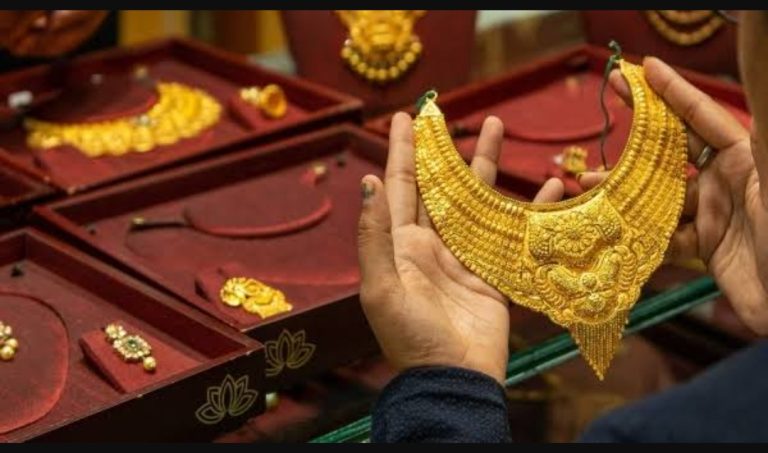 ಇಂದಿನ ಚಿನ್ನದ ಬೆಲೆ ಹೇಗಿದೆ! ಇಲ್ಲಿದೆ ಚಿನ್ನ ಮತ್ತು ಬೆಳ್ಳಿ ಬೆಲೆ ಡೀಟೇಲ್ಸ್