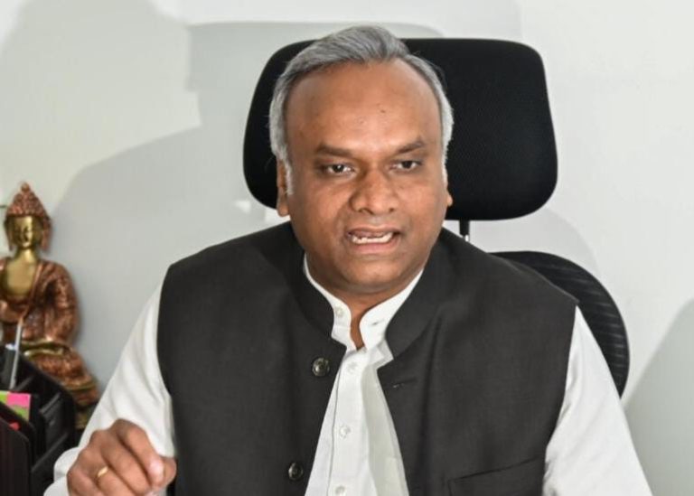 ಪ್ರಿಯಾಂಕ್ ಖರ್ಗೆ ಟ್ವೀಟ್‌ಗೆ ಅನಂತ್ ಕುಮಾರ್ ಪುತ್ರಿ ಐಶ್ವರ್ಯಾ ಟಕ್ಕರ್
