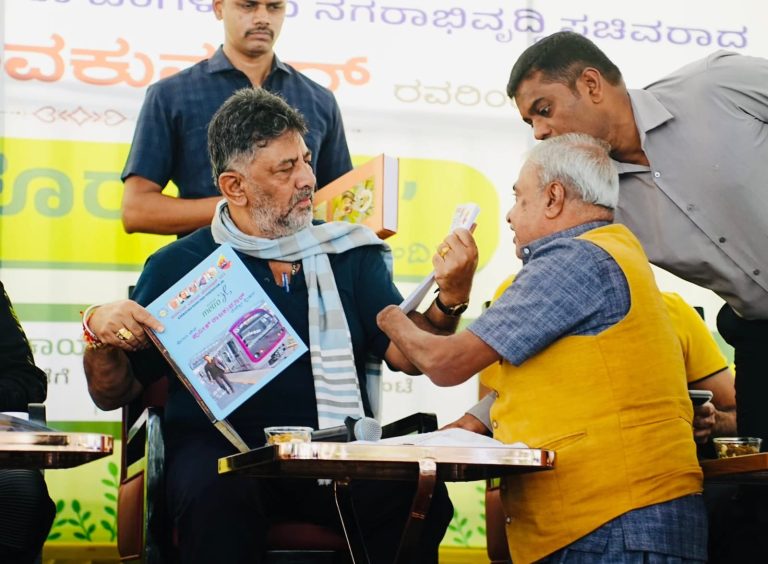 ಡಿ ಕೆ ಶಿವಕುಮಾರ್ ಬೆಂಗಳೂರು ಅಭಿವೃದ್ಧಿಯ ಹೊಣೆ ಹೊತ್ತಿರುವುದು ನಮ್ಮ ಪುಣ್ಯ: ನಾಗರಿಕರ ಪ್ರಶಂಸೆ