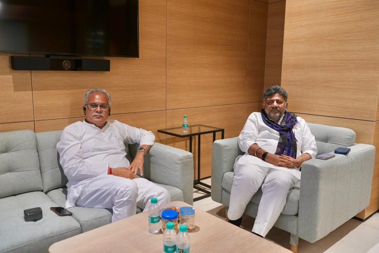 ಬೆಂಗಳೂರು ವಿಮಾನ ನಿಲ್ದಾಣಗಳ ಸುತ್ತಮುತ್ತಲ ಕಟ್ಟಡಗಳ ಎತ್ತರದ ಮಿತಿ ಮರುಪರಿಶೀಲಿಸಲು ಕೇಂದ್ರ ಸಚಿವರಿಗೆ ಮನವಿ: ಡಿ.ಕೆ. ಶಿವಕುಮಾರ್